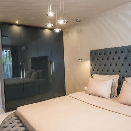 Luxury Martina Apartment เวลีคอเทอร์โนโว ภายนอก รูปภาพ